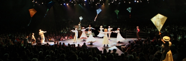 Photo Flash: First Look at Robert Creighton, Kelly McCormick and More in MARY POPPINS at Music Circus Image