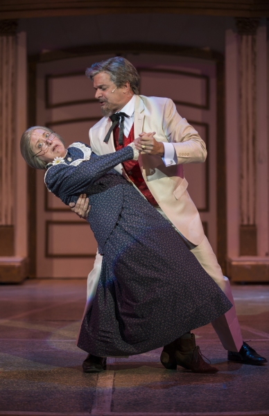 Photo Flash: First Look at Summer Smart, Kelly Anne Clark, James Harms and More in BEVERLY HILLBILLIES at Theatre at the Center Image