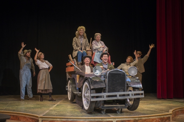 Photo Flash: First Look at Summer Smart, Kelly Anne Clark, James Harms and More in BEVERLY HILLBILLIES at Theatre at the Center 