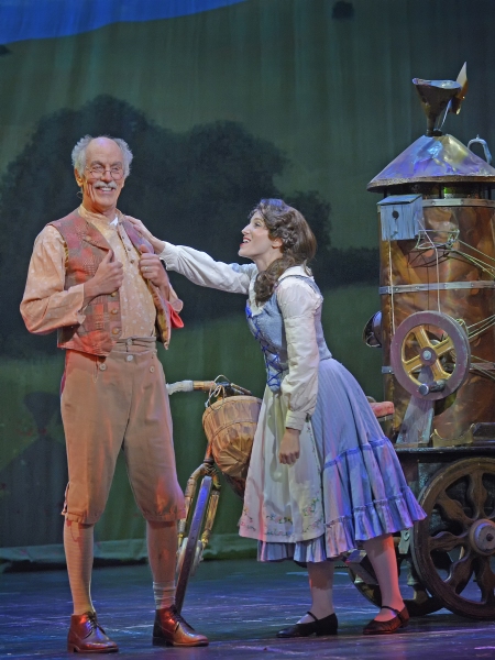 Photo Flash: First Look at Gwen Hollander, Garrett Marshall and More in Musical Theatre West's BEAUTY AND THE BEAST Starring Image