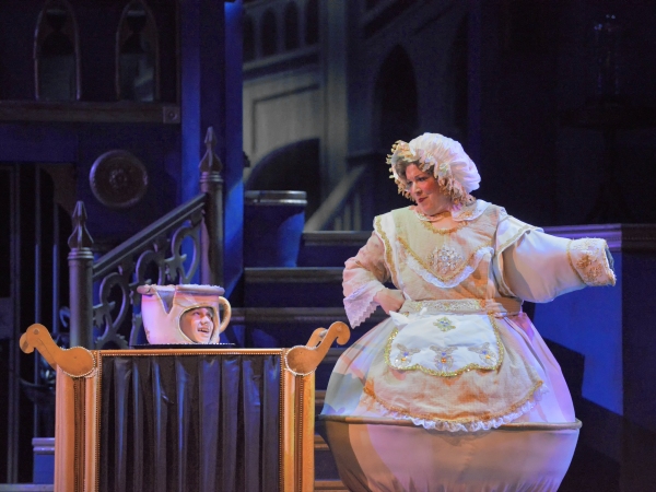 Photo Flash: First Look at Gwen Hollander, Garrett Marshall and More in Musical Theatre West's BEAUTY AND THE BEAST Starring Image