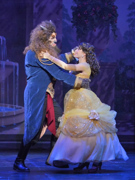 Photo Flash: First Look at Gwen Hollander, Garrett Marshall and More in Musical Theatre West's BEAUTY AND THE BEAST Starring Image