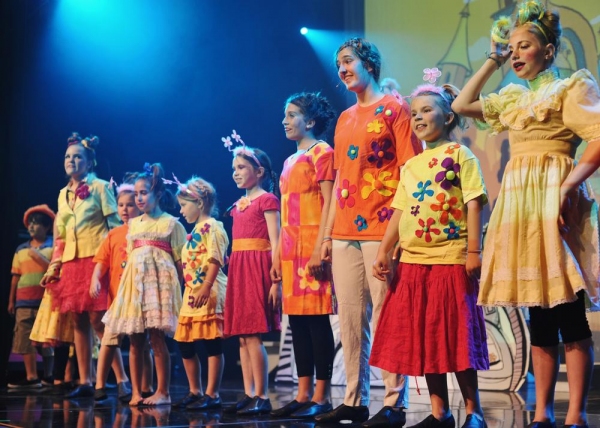 Photo Flash: First Look at SEUSSICAL at the Franklin Theatre 