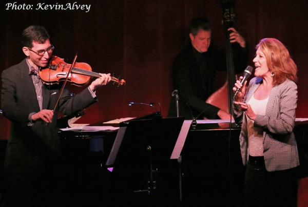 Photo Flash: Linda Lavin Proves EVERY TIME'S THE FIRST TIME at Birdland Image