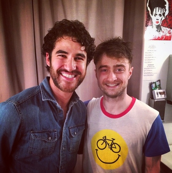 Photo: J. Pierpont Finchs Unite!: Darren Criss Visits 'INISHMAAN' Star Daniel Radcliffe  Image