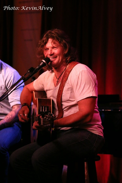 Photo Flash: Ramin Karimloo and More in VICTORIA SHAW: UNDER THE COVERS at Birdland Image