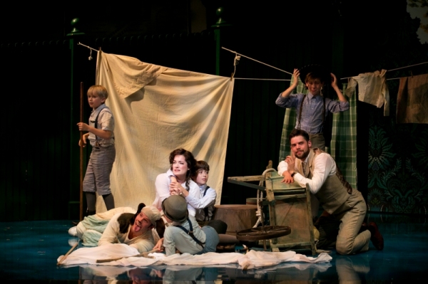 Photo Flash: First Look at Jeremy Jordan, Laura Michelle Kelly and More in Broadway-Bound FINDING NEVERLAND at A.R.T. Image