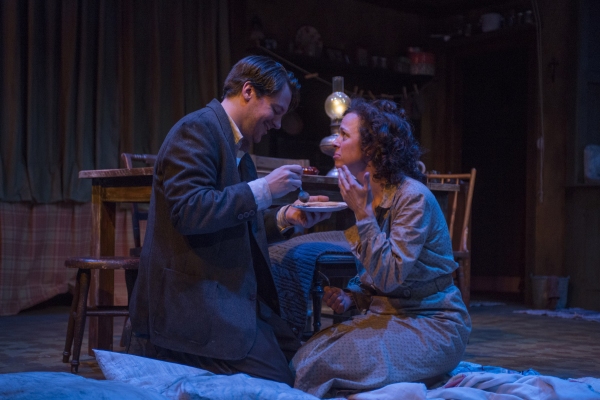 Photo Flash: First Look at Griffin Theatre's MEN SHOULD WEEP, Now Playing Through 8/10 Image