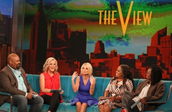 Photo Flash: Tune-In Tomorrow to Watch ALADDIN's James Monroe Iglehart on THE VIEW! Image