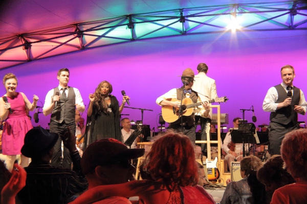 Photo Flash: N'Kenge Joins Indianapolis Symphony for 'CLASSIC FM' Concert Image