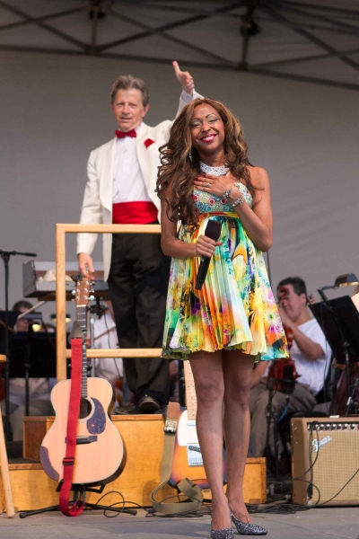 Photo Flash: N'Kenge Joins Indianapolis Symphony for 'CLASSIC FM' Concert Image