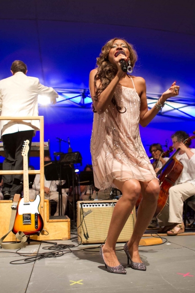 Photo Flash: N'Kenge Joins Indianapolis Symphony for 'CLASSIC FM' Concert Image