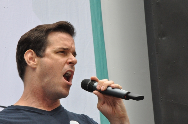 Photo Coverage: Casts of BULLETS, CINDERELLA, PHANTOM & More Visit BROADWAY IN BRYANT PARK! Image