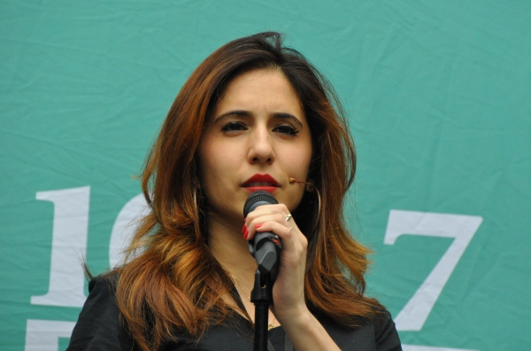 Photo Coverage: Casts of BULLETS, CINDERELLA, PHANTOM & More Visit BROADWAY IN BRYANT PARK! Image