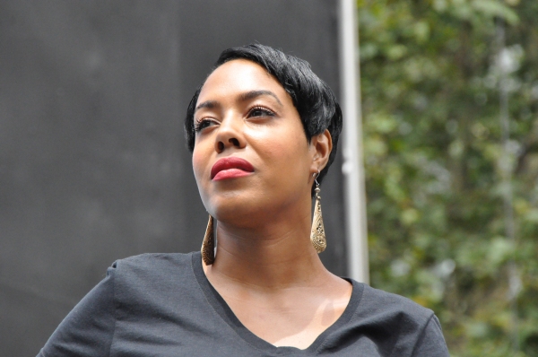 Photo Coverage: Casts of BULLETS, CINDERELLA, PHANTOM & More Visit BROADWAY IN BRYANT PARK! Image