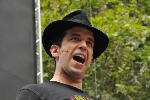 Photo Coverage: Casts of BULLETS, CINDERELLA, PHANTOM & More Visit BROADWAY IN BRYANT PARK! Image