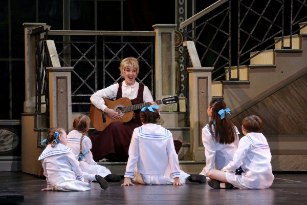 Photo Coverage: First Look at Analisa Leaming, Tom Galantich and More in Starlight Theatre's SOUND OF MUSIC  Image