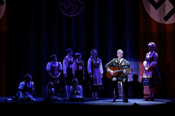 Photo Coverage: First Look at Analisa Leaming, Tom Galantich and More in Starlight Theatre's SOUND OF MUSIC  Image