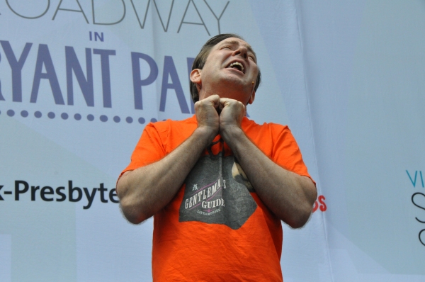 Photo Coverage: Casts of GENTLEMAN'S GUIDE, HEATHERS and More Visit Broadway in Bryant Park! Image