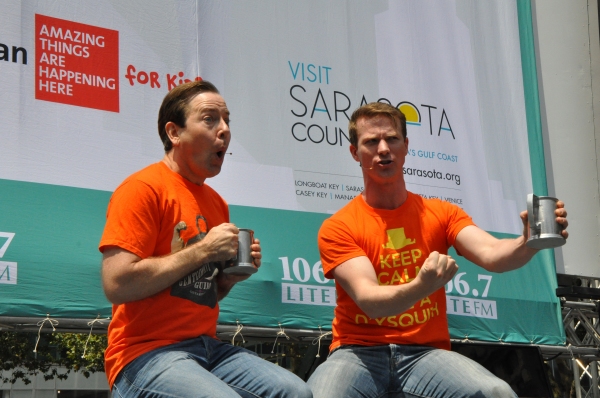 Photo Coverage: Casts of GENTLEMAN'S GUIDE, HEATHERS and More Visit Broadway in Bryant Park! Image