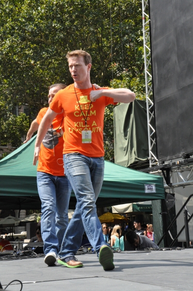Photo Coverage: Casts of GENTLEMAN'S GUIDE, HEATHERS and More Visit Broadway in Bryant Park! Image