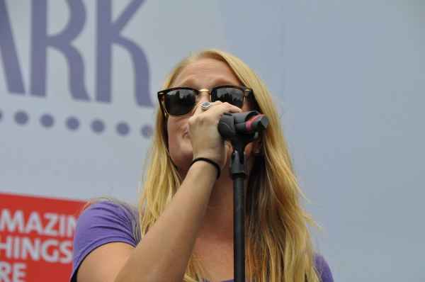 Photo Coverage: Casts of GENTLEMAN'S GUIDE, HEATHERS and More Visit Broadway in Bryant Park! Image