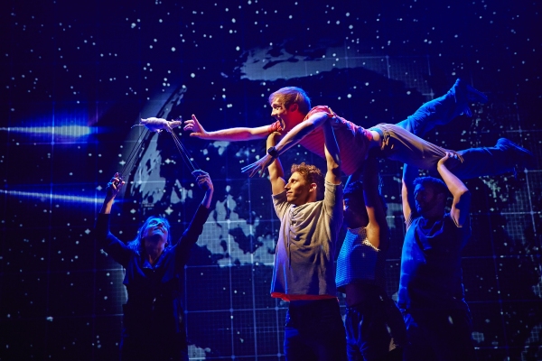 Photo Flash: Sneak Peek at THE CURIOUS INCIDENT OF THE DOG IN THE NIGHT-TIME, Coming to Broadway This Fall Image