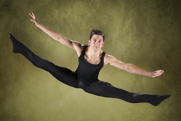 Photo Flash: Sneak Peek at Taryn Darr, Greg McCormick and More in 5th Avenue's A CHORUS LINE 