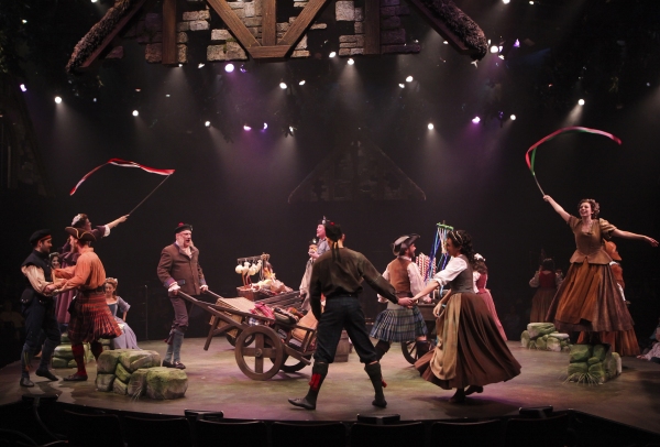 Photo Flash: First Look at Robert J. Townsend, Jennifer Hope Wills and More in BRIGADOON at Music Circus Image