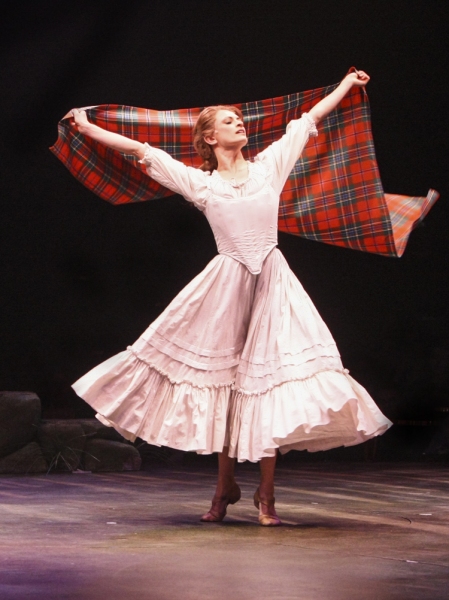 Photo Flash: First Look at Robert J. Townsend, Jennifer Hope Wills and More in BRIGADOON at Music Circus Image