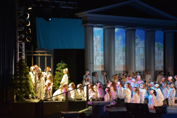 Photo Flash: Dennis DeYoung's 101 DALMATIANS Opens at Newtown High School Image