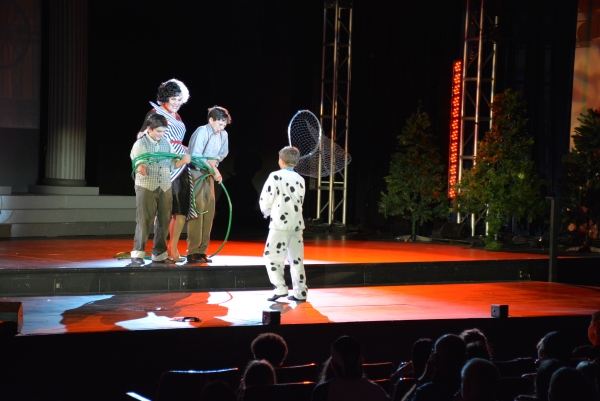 Photo Flash: Dennis DeYoung's 101 DALMATIANS Opens at Newtown High School Image
