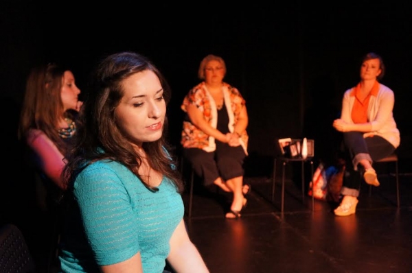 Photo Flash: First Look at World Premiere of Sara Cooper's THINGS I LEFT ON LONG ISLAND 