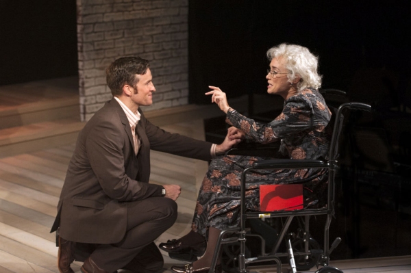 Photo Flash: Exclusive First Look at Claybourne Elder, Brynn O'Malley, Erin Driscoll and More in Signature's SUNDAY IN THE PARK WITH GEORGE Image