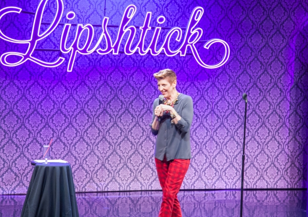 Photo Flash: Lisa Lampanelli in LIPSHTICK – THE PERFECT SHADE OF STAND-UP at The Venetian Image
