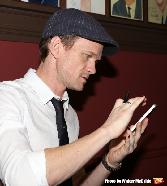 Photo Coverage: HEDWIG's Neil Patrick Harris Unveils Caricature at Sardi's Image