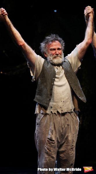 Robin Willams during the Broadway Opening Night Curtain Call for ''Bengal Tiger at th Photo