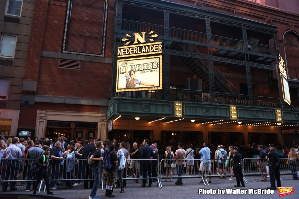 Photo Coverage: NEWSIES Cast Takes Final Broadway Bows at Nederlander Theatre! Image