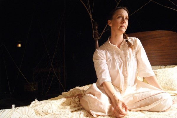 Photo Flash: First Look at Lorelei Sturm and More in The Mill's THE YELLOW WALLPAPER Image
