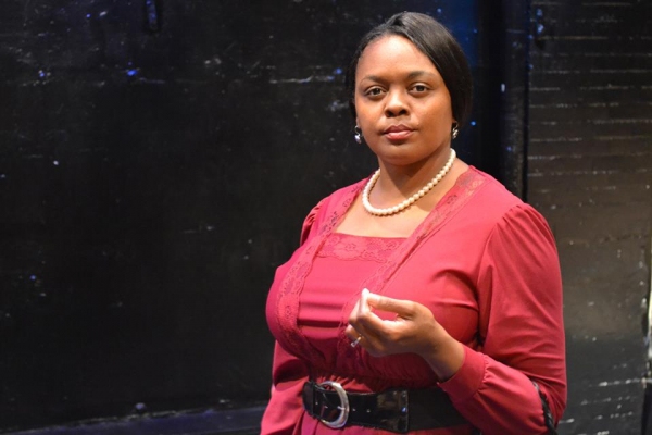 Photo Flash: First Look at Suzanne Froix and More in Beautiful Soup's SHADES OF BLUE Image