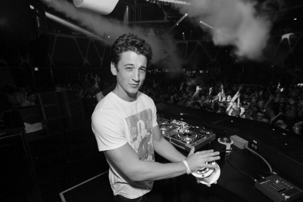 Photo Flash: Miles Teller Celebrates Labor Day Weekend at Hakkasan Las Vegas Image