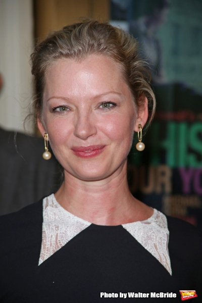 Gretchen Mol  Photo