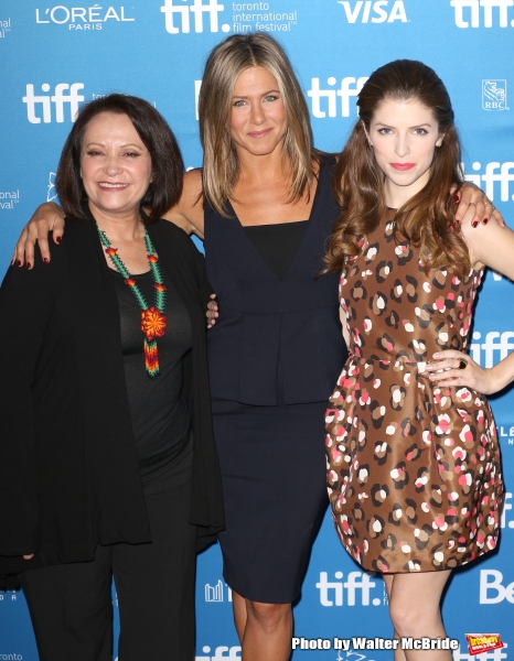 Photo Coverage: Anna Kendrick, Jennifer Aniston, and More Attend CAKE Photo Call at TIFF 