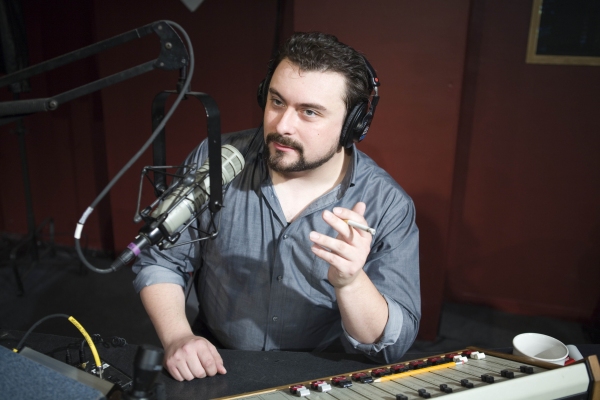 Photo Flash: First Look at Off-Broadway Revival of Eric Bogosian's TALK RADIO Image