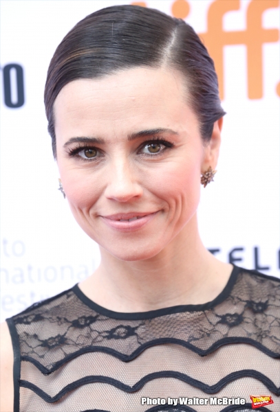 Linda Cardellini  Photo