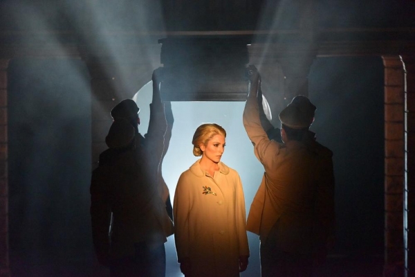 Photo Flash: First Look at Janine DiVita and More in EVITA at the Engeman Theater Image