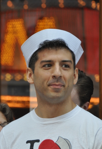 Photo Coverage: ON THE TOWN Company Cuts the Ribbon at the New Lyric Theatre! Image