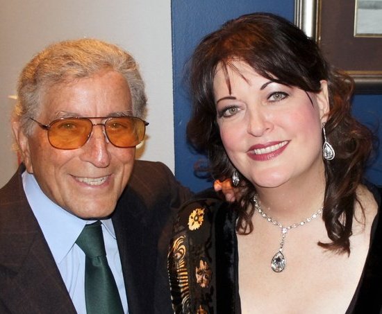 BWW Exclusive: ALL EYES ON ANN HAMPTON CALLAWAY; Richard Jay-Alexander Talks to the Singer / Songwriter / Actress / Dancer! Image