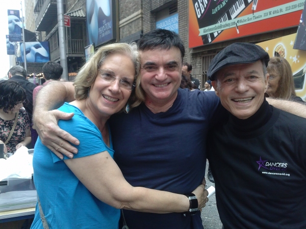 Photo Flash: Dancers Over 40 Supports BC/EFA at 2014 Broadway Flea Market Image
