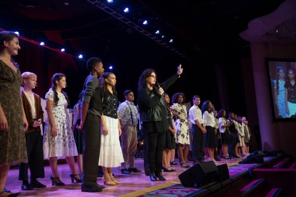 Photo Flash: Rosie O'Donnell & Kids Honor Jordan Roth & Cyndi Lauper at 11th Anniversary Gala Image